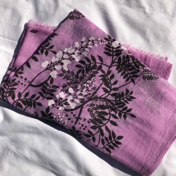 Purple Print Scarf BRAND NEW - Picture 3 of 6